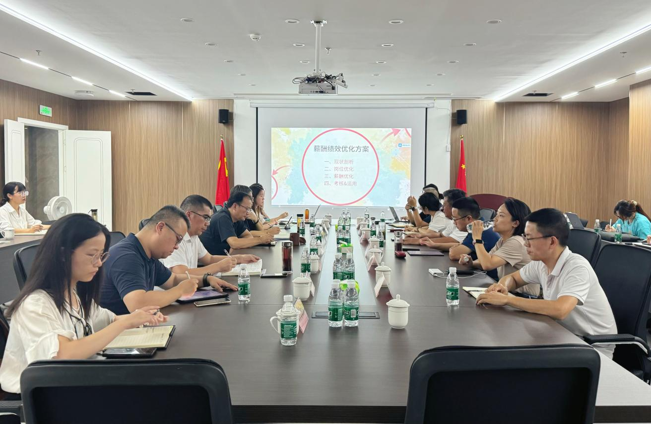 易飞带队到科创中心调研领导