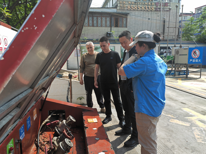 孙吓茁到成都片区发展五一节前安全查抄