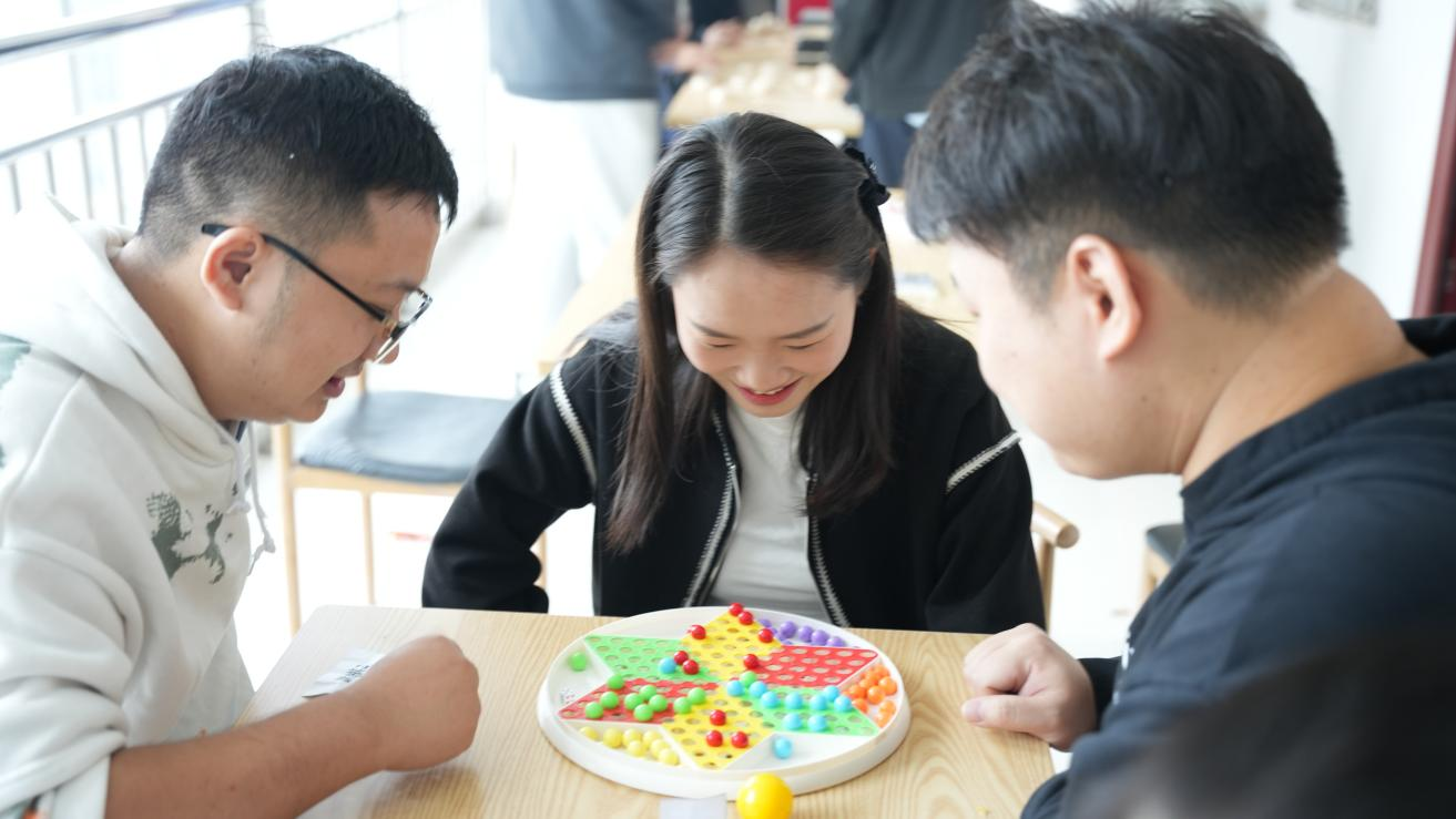 川北公司工会进杏装爱岗敬业 歌唱祖国” 工会活动