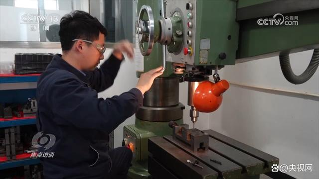 焦点访谈：挺膺担任 强国有我3.png