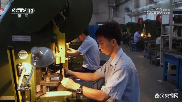 焦点访谈：挺膺担任 强国有我5.png