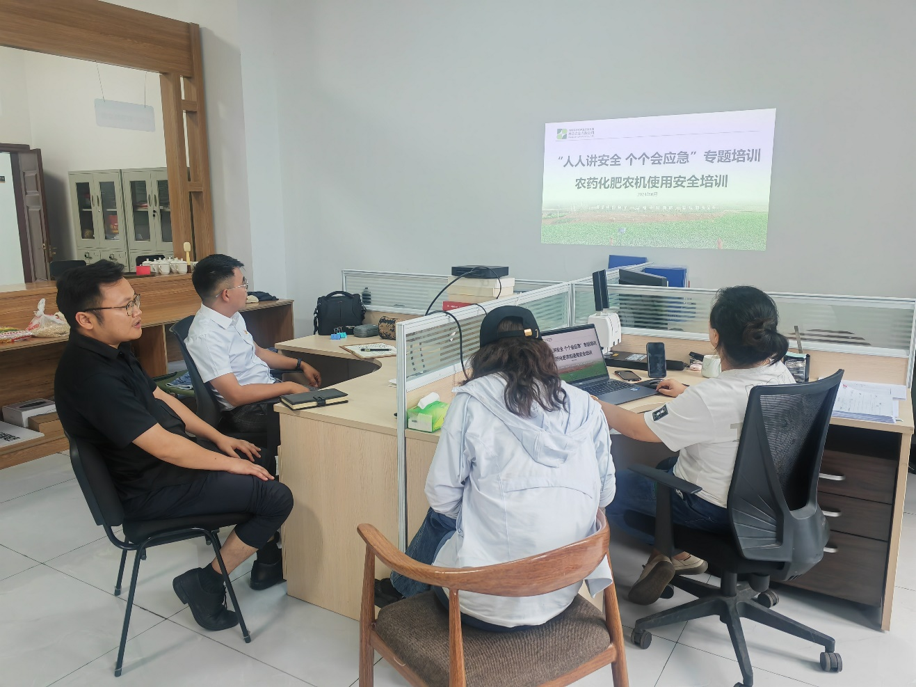 种芯农业组织发展“人人讲安全 个个会应急”专题培训